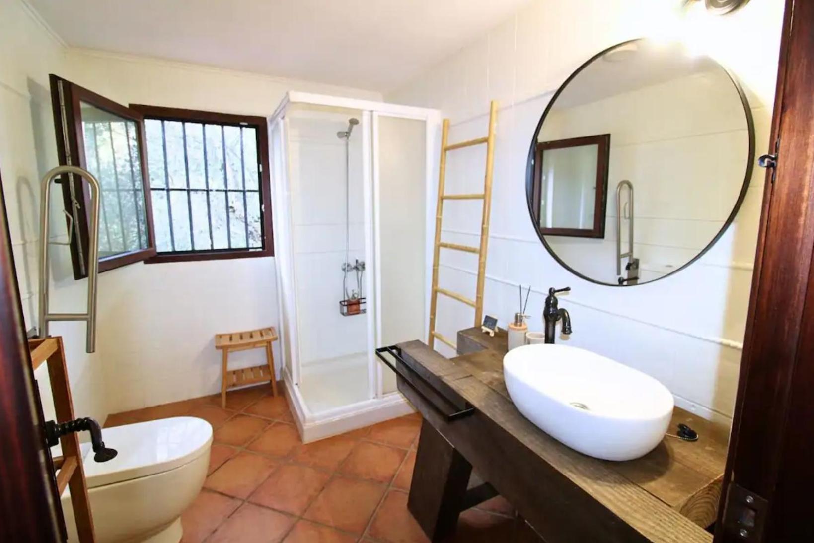 Charco La Olla Chalet Jabugo